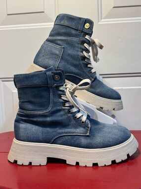 Women's Blue Denim Lace-Up Platform Boots size 10